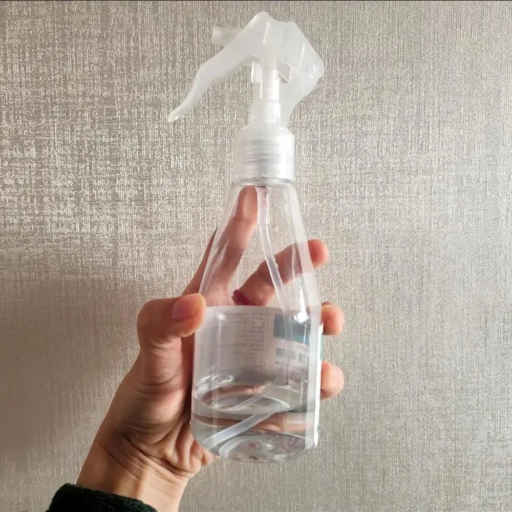 Versatile PP Watering Bottle - Squeeze for Precise Flow & Direction